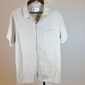 Aeropostale Men’s Textured Short Sleeve Camp Shirt - Cream / Beige. Size L